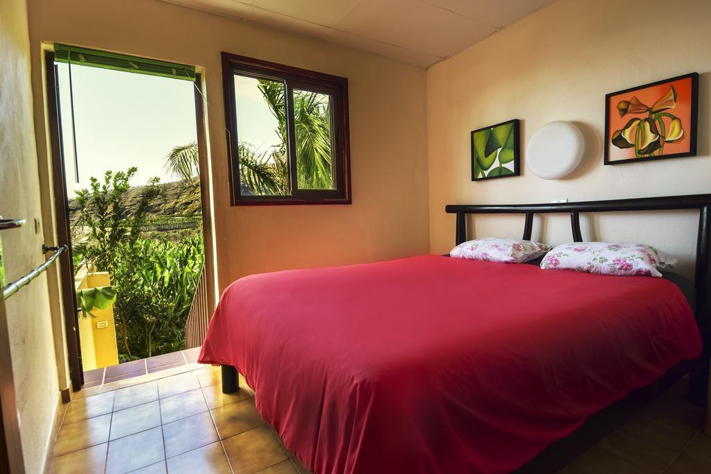 Apartamentos Finca La Cruz Tazacorte Chambre photo